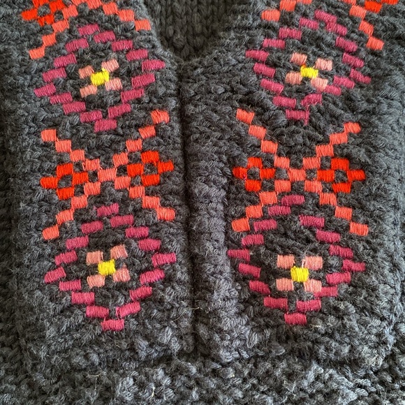 Tommy Bahama Eden Bay Tassel Tunic Beach Sweater embroidered tassel ties Size M - Picture 6 of 16